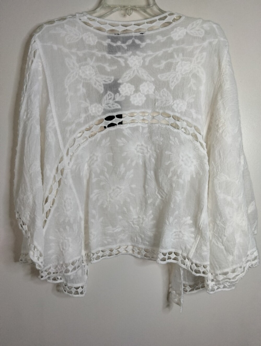 LIV Los Angeles (Size M) White Cotton Floral Embroidered Front Cocoon Cardigan - Picture 7 of 11